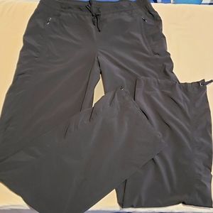 Athleta La Viva Ruched Pants